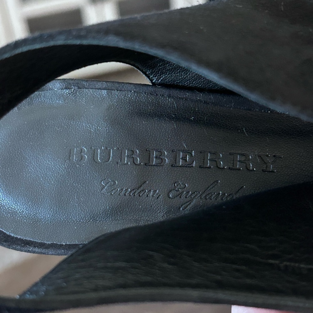 Burberry Black Suede Onwen Slingback Pumps Heels | Size 38.5 | 8.5 US Italian - Picture 8 of 12